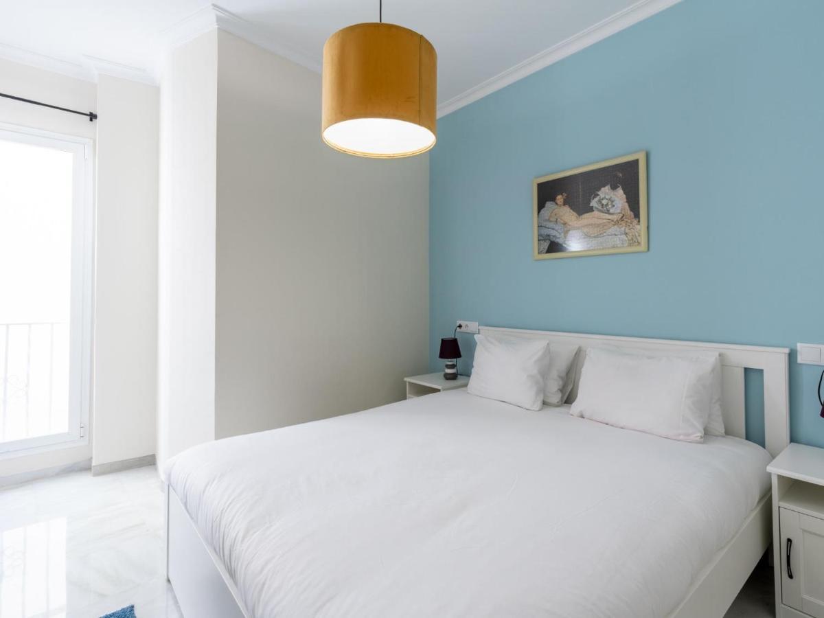 Holi-Rent Penthouse Penuelas Севиля Екстериор снимка