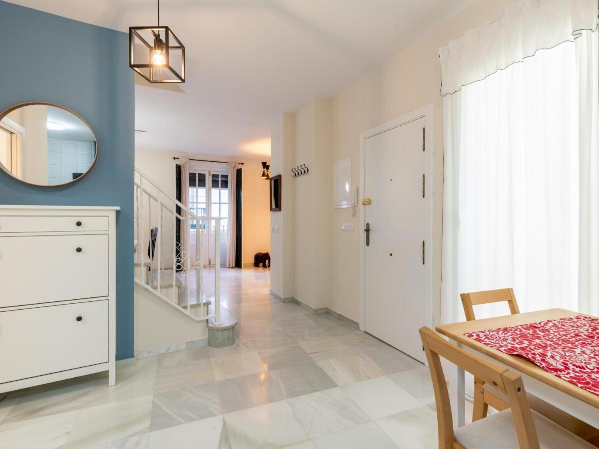 Holi-Rent Penthouse Penuelas Севиля Екстериор снимка